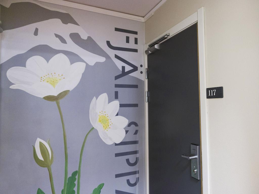 קירונה Hotell Kebne מראה חיצוני תמונה