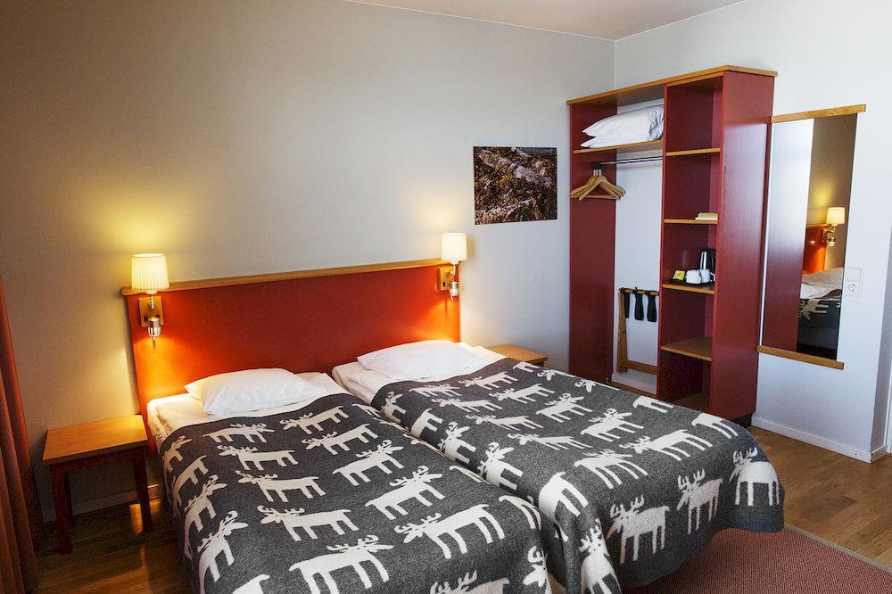 קירונה Hotell Kebne מראה חיצוני תמונה