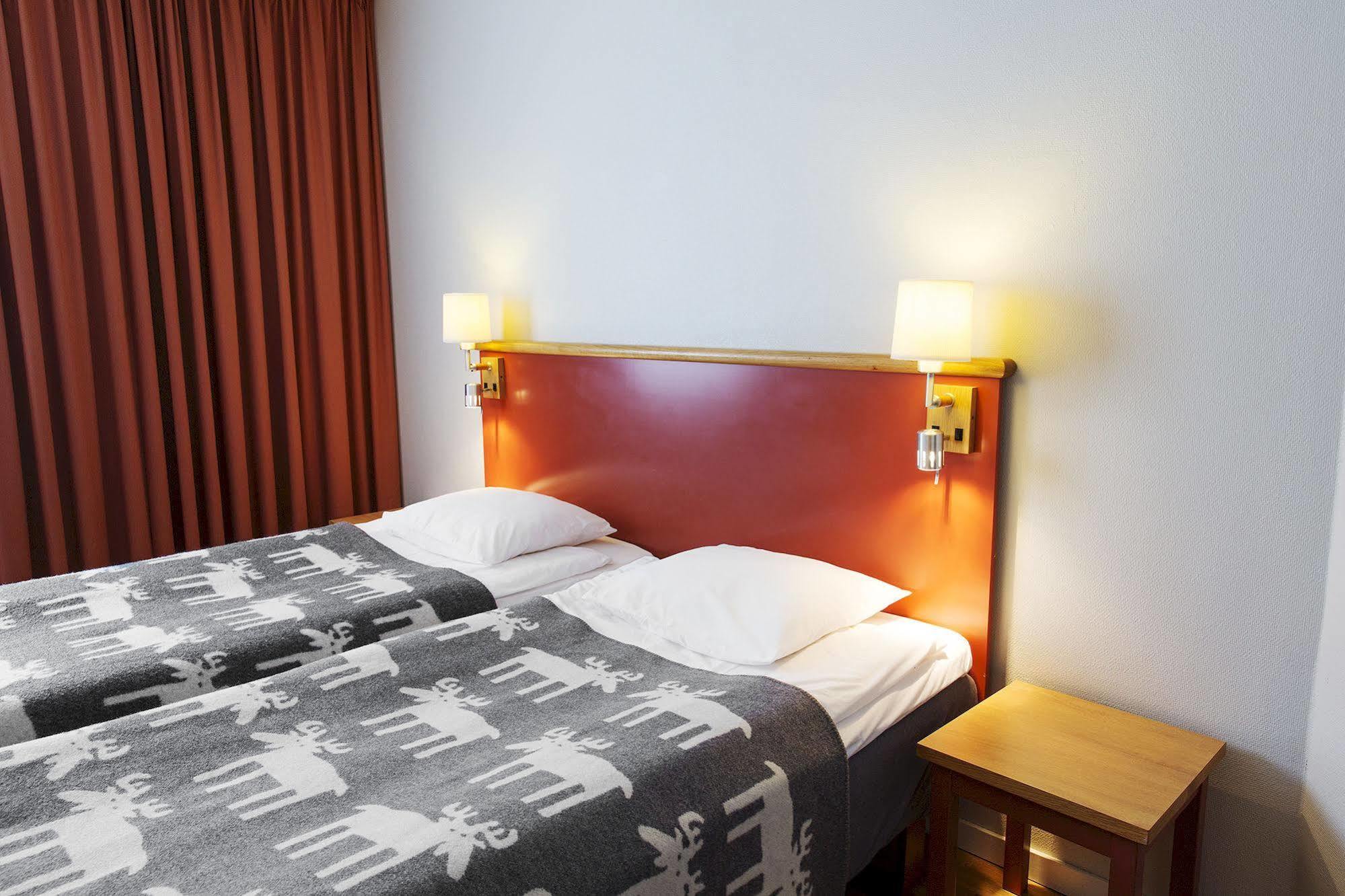 קירונה Hotell Kebne מראה חיצוני תמונה